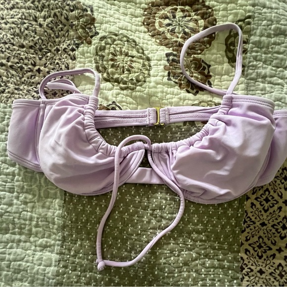 Bathing suit set XL too fits more medium and medium bottoms. - Picture 5 of 6